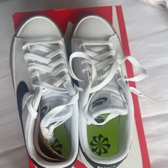 Nike COURT LEGACY SNEAKERS NIB - Picture 4 of 5